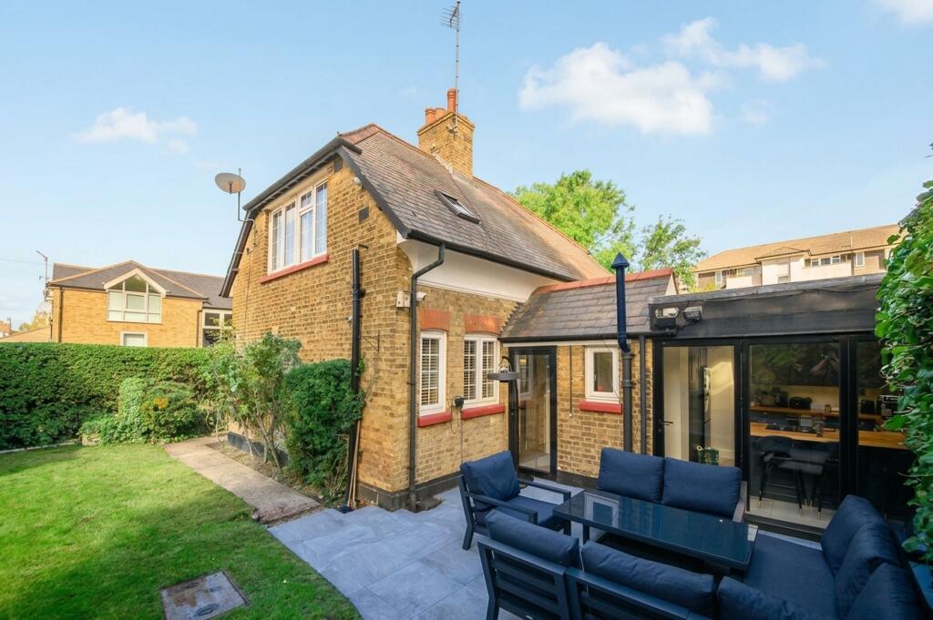 Main image of property: Elmfield Road, London, N2
