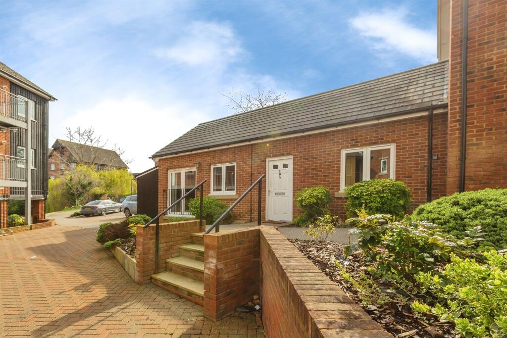 Main image of property: Leighton Road, Leighton Buzzard