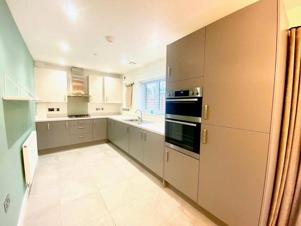 House in Wolverhampton - View 4