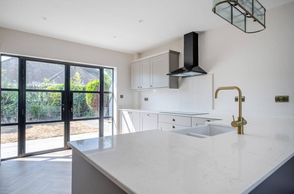 House in Brighton - View 4