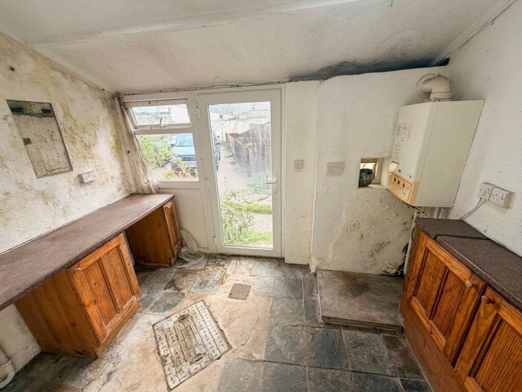 House in Truro - View 5