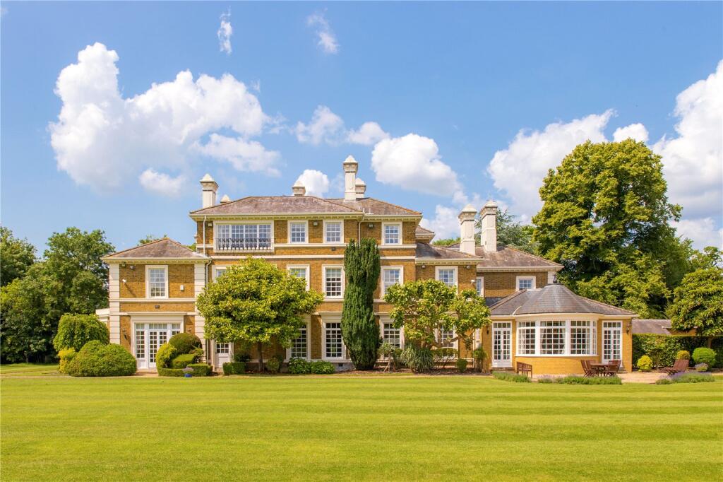 Main image of property: St Mary's Road, Middle Green, Berkshire, SL3