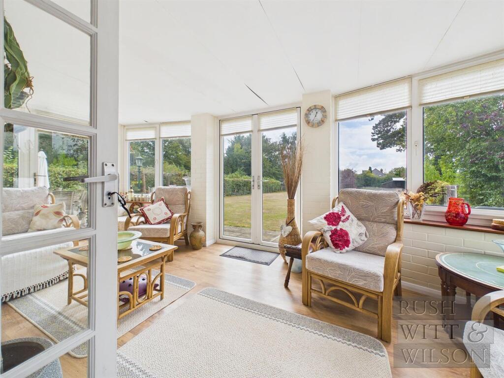 House in Tonbridge - More