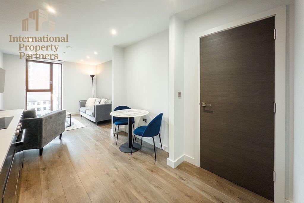 Apartment in Liverpool - View 5