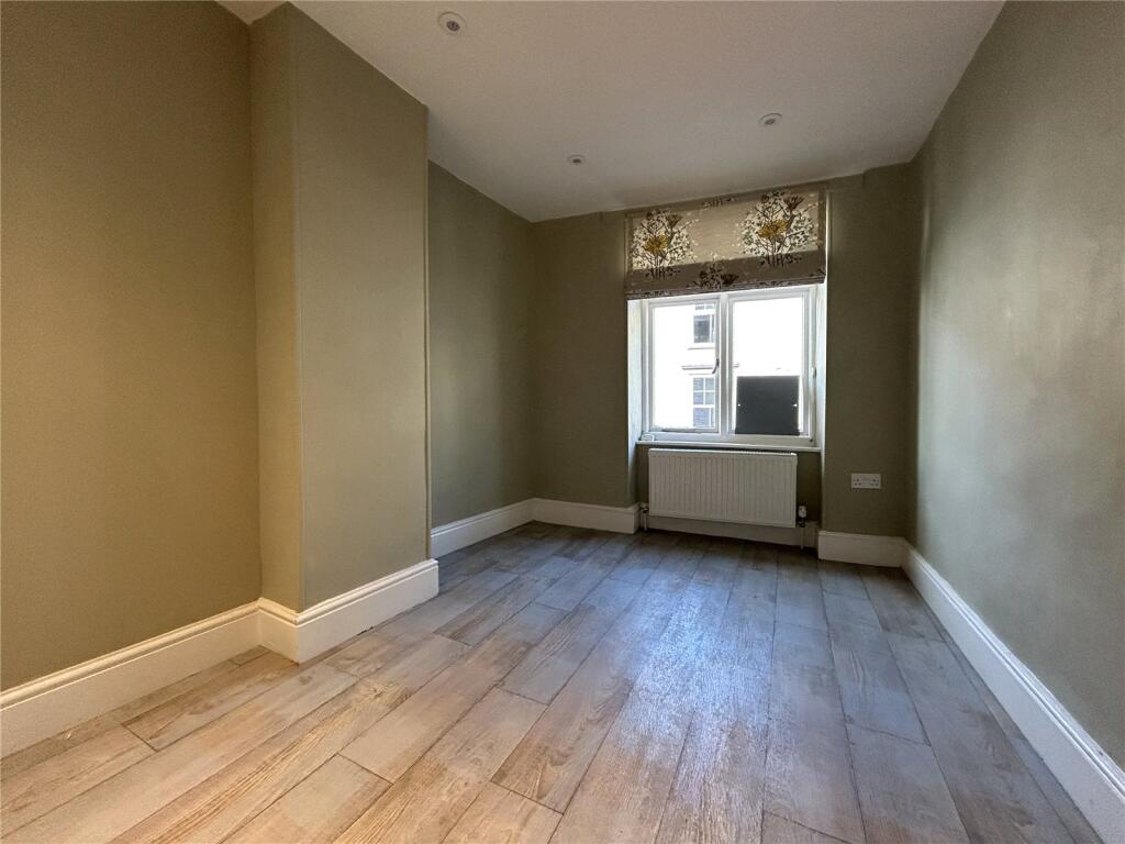 Apartment in Taunton - More