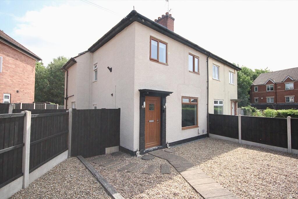 3-bed semi-detached on Willowcroft Road, Spondon, £220,000