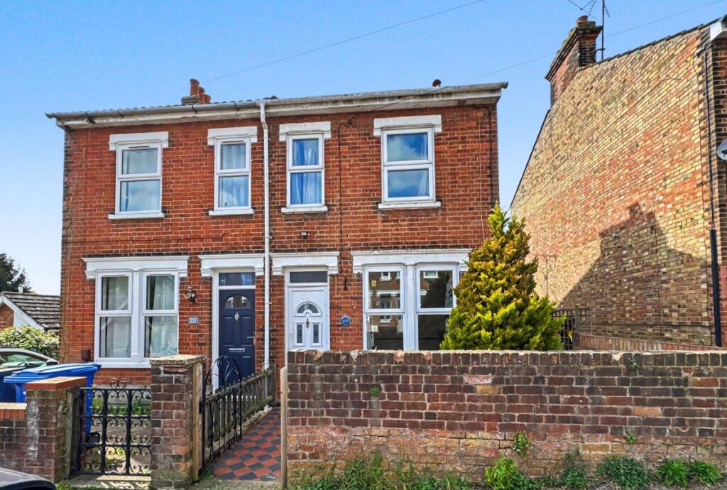 Main image of property: 68 Devonshire Road, Ipswich, Suffolk, IP3 8AU