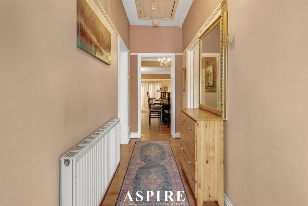 Tyler Avenue, Basildon photo 3