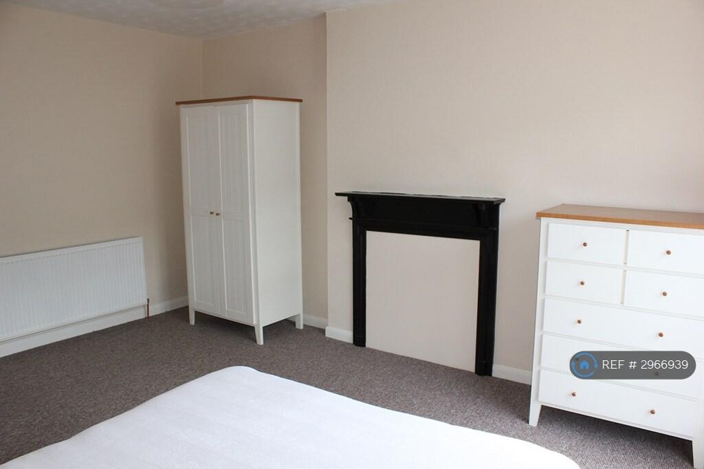 Apartment in Peterborough - More