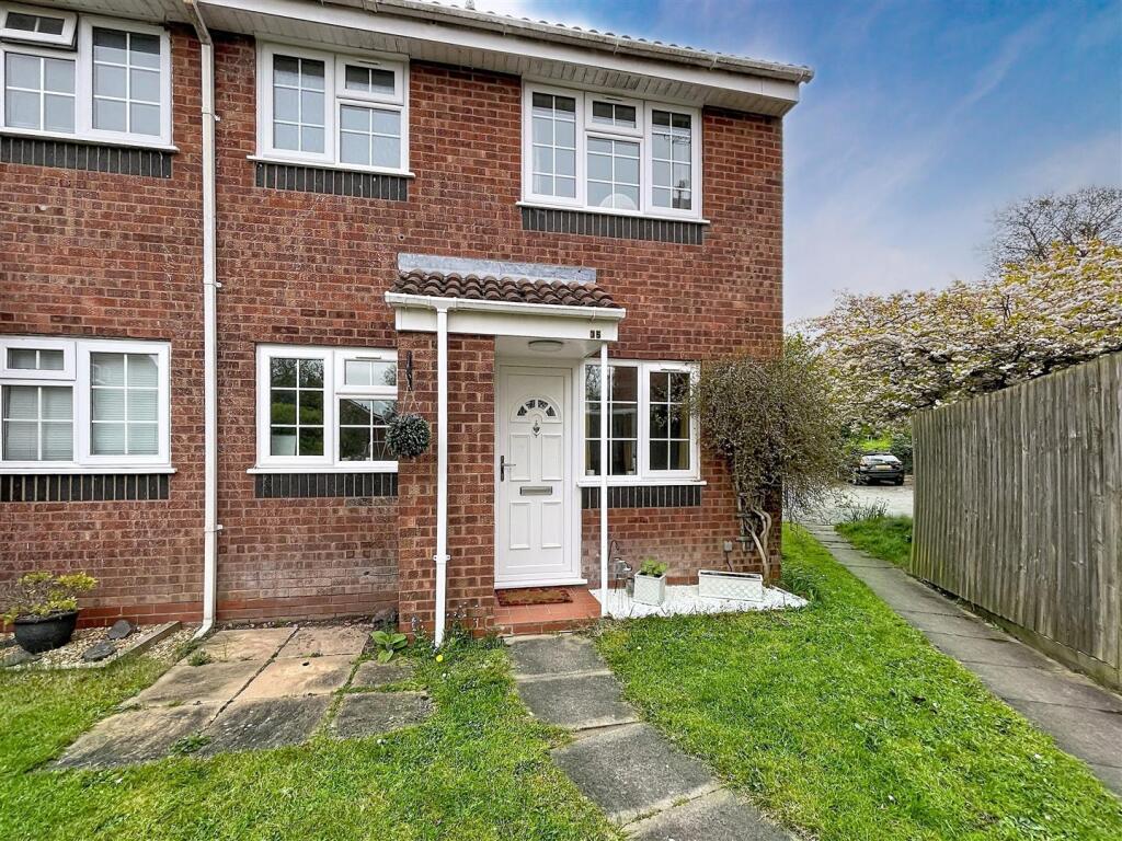 Main image of property: Ebourne Close, Kenilworth