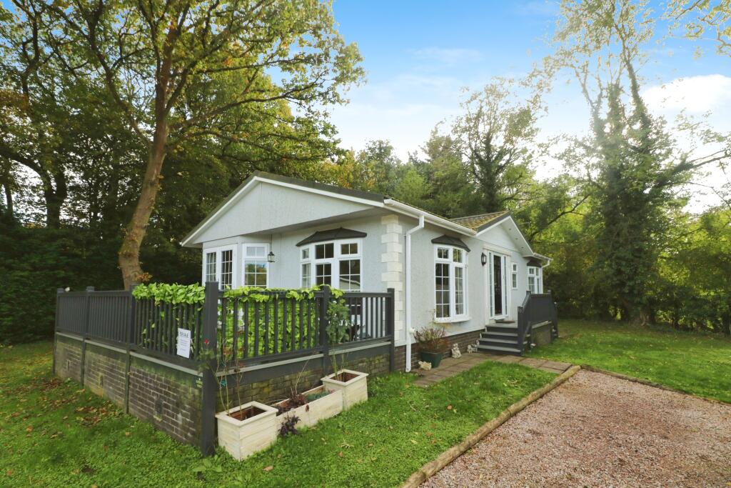 Main image of property: Burnham Green Road, Welwyn, AL6