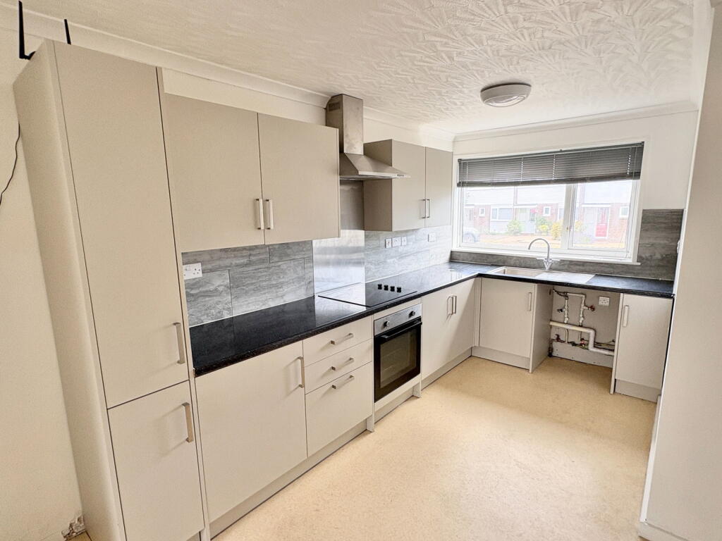Dolphin Crescent, Gosport, PO12 2HE - View 3