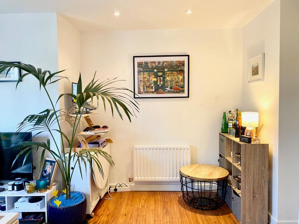 Apartment in Wendover, Buckinghamshire - View 4