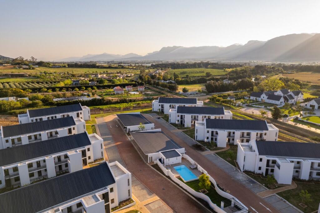 Main image of property: Paarl, Western Cape