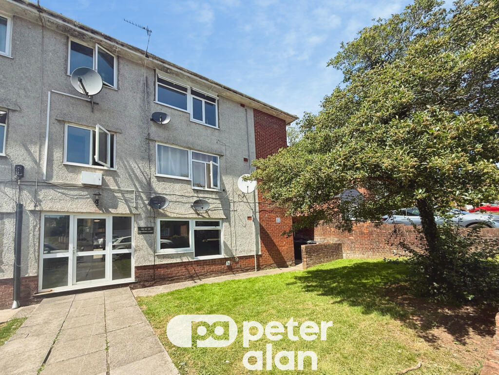 Main image of property: Woolaston Avenue