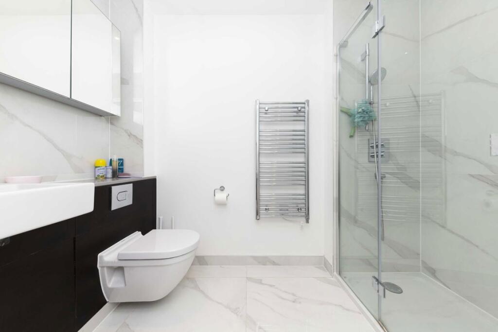 Apartment in London - View 5