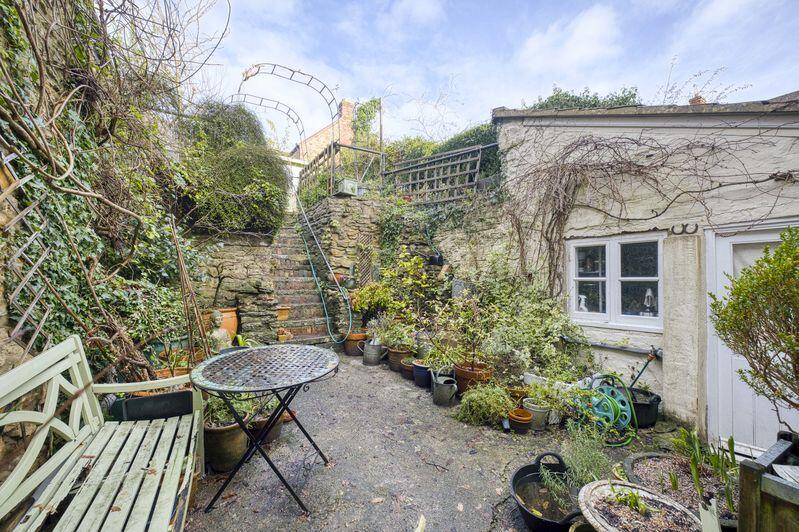 Additional image 14 of Pretty period property in a central location 