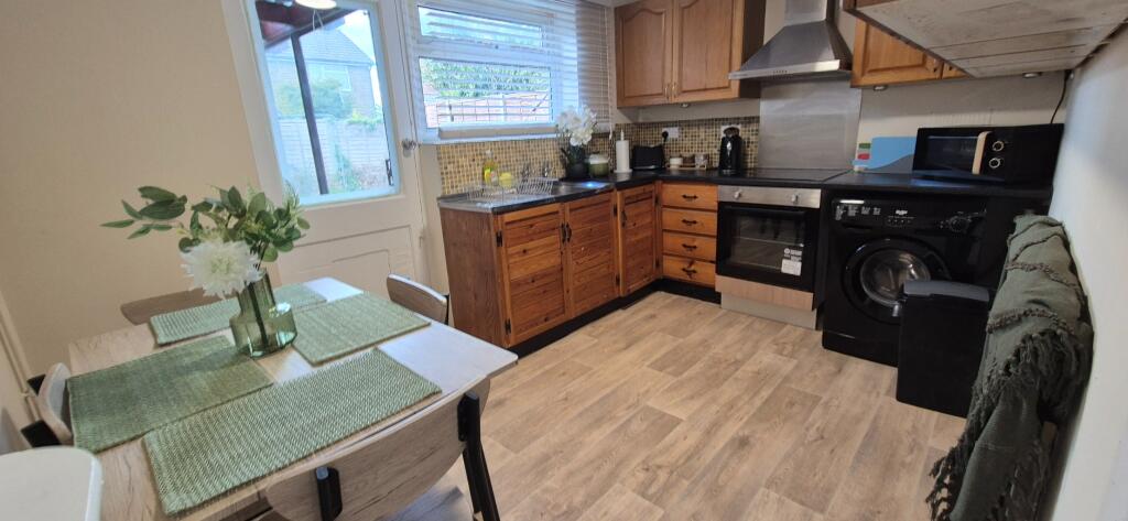 House in Rochester - View 4