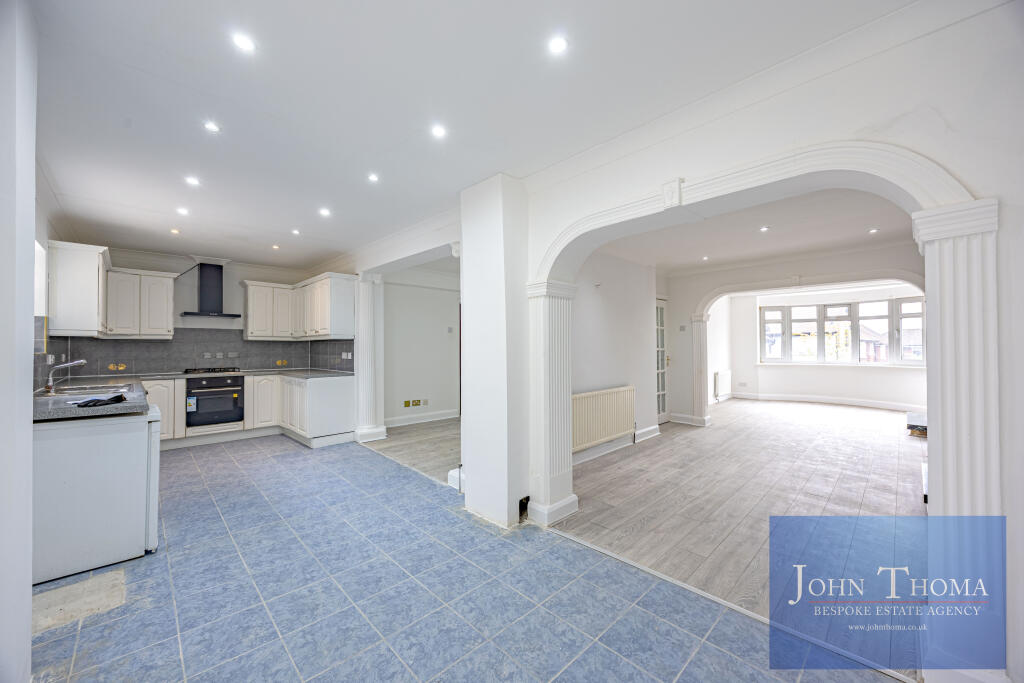 House in Ilford - More