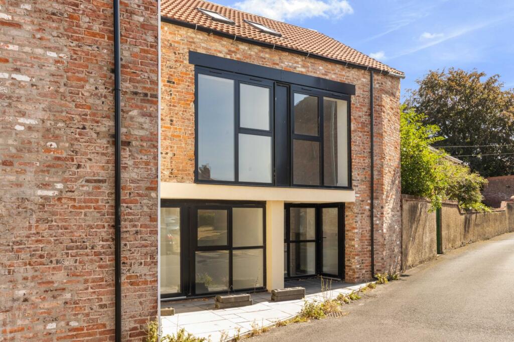House in Doncaster - View 5