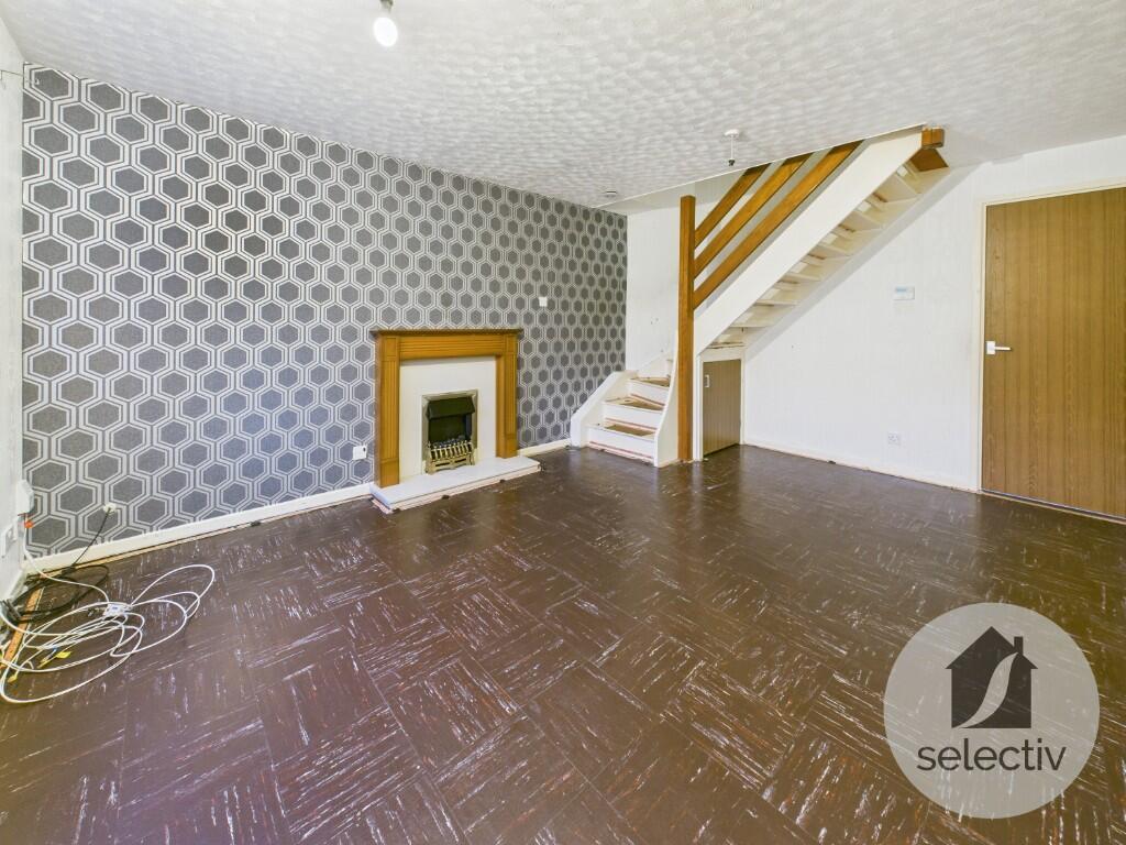Mapleton Close, Redcar, North Yorkshire, TS10 photo 3