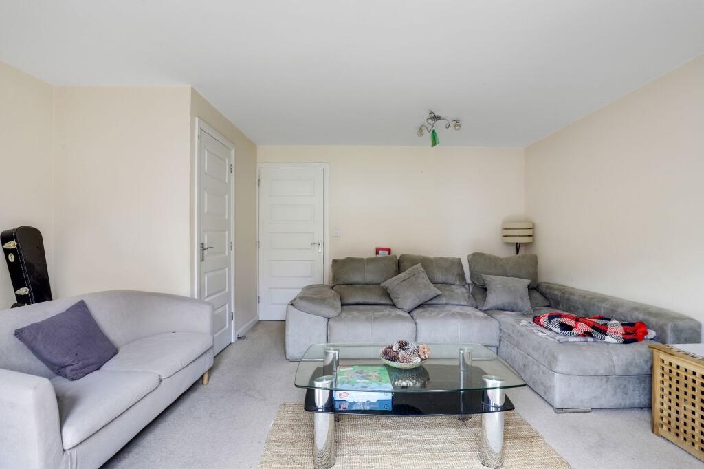 House in Ashfield, Hucknall - View 5