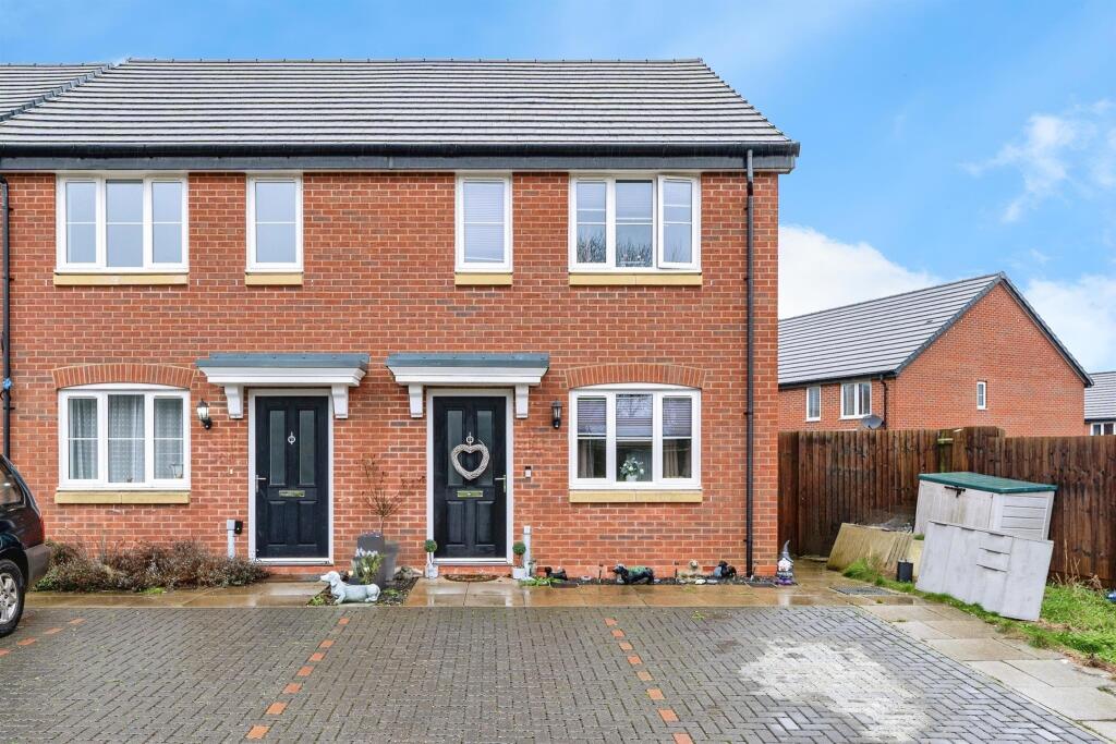 2-bed semi-detached on Hunter Drive, Littleport, Ely, £110,000