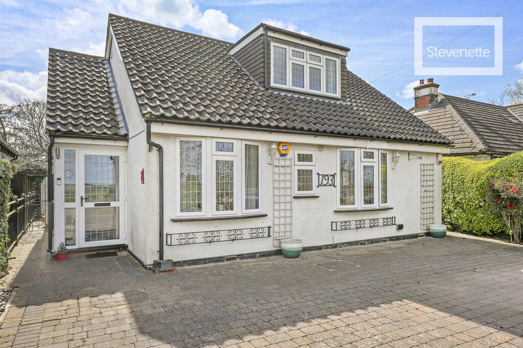 Main image of property: Lindsey Street, Epping