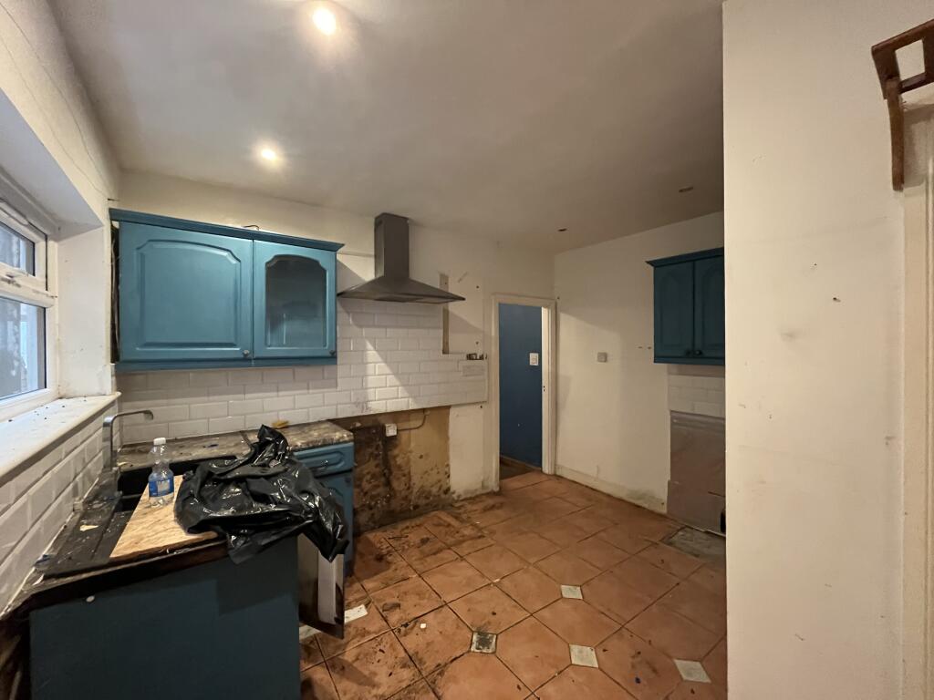 56 Adelaide Street, Blackpool FY1 4LA photo 5