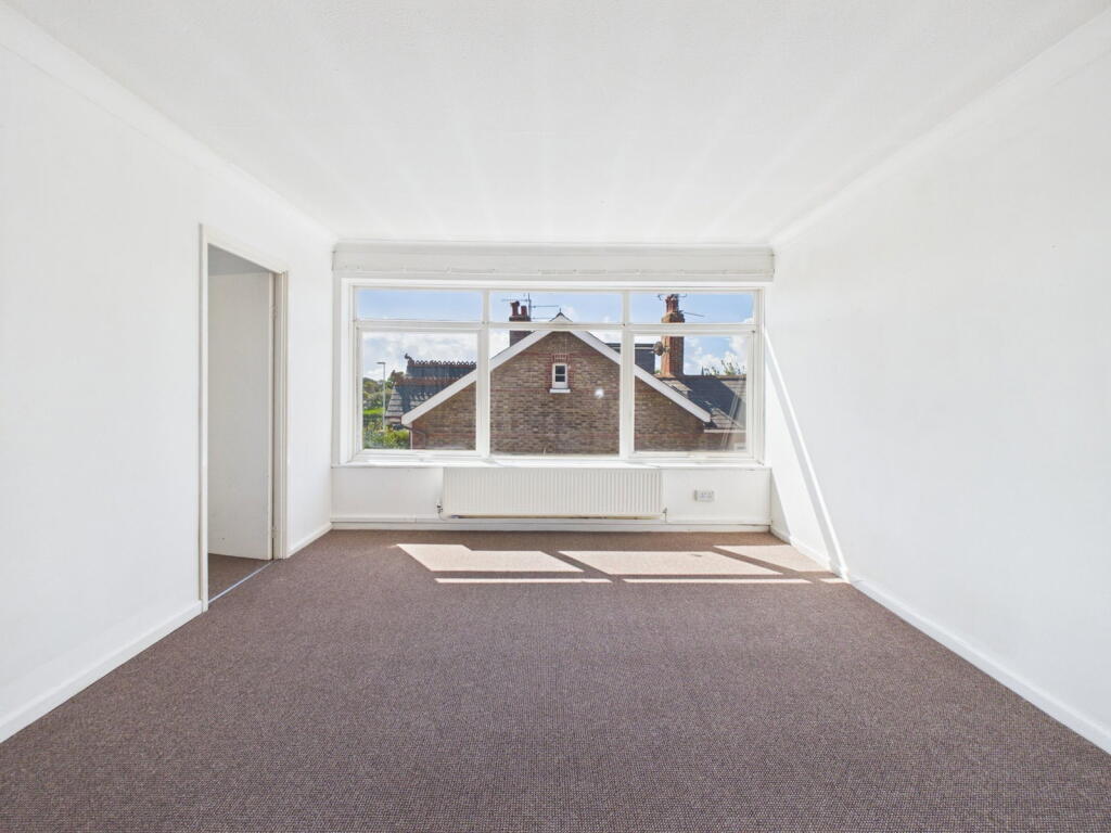 Apartment in Brighton - View 3
