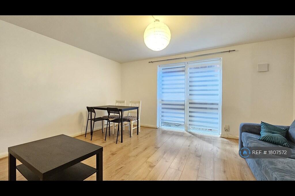 Apartment in London - View 2