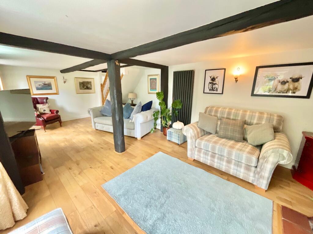 House in Stafford, Gnosall - More