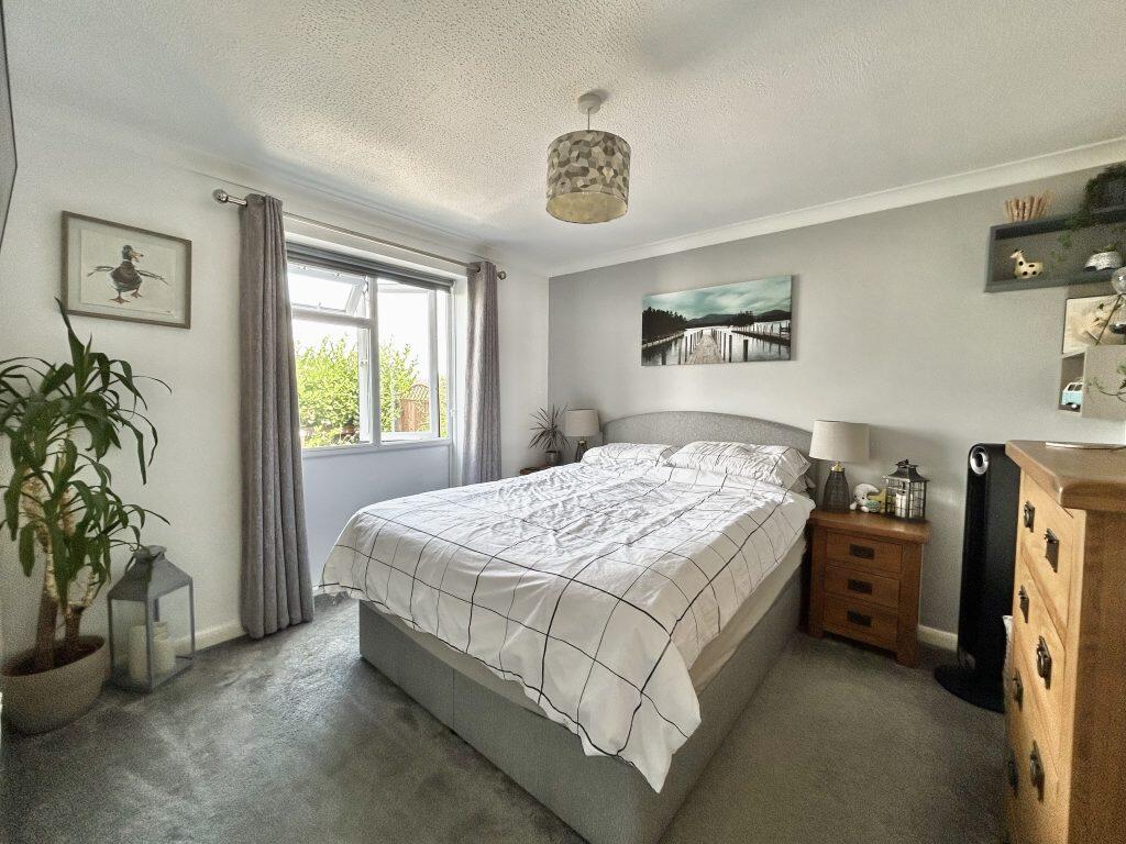 Sycamore Drive, Yeovil, BA20 photo 4