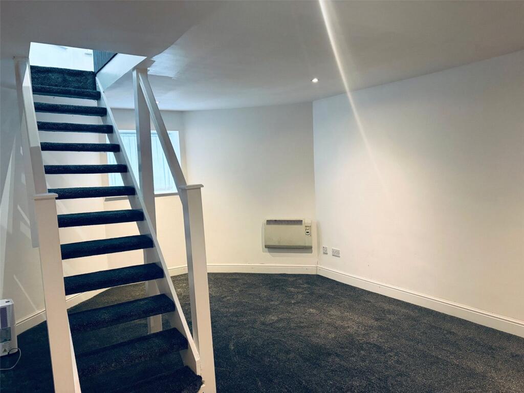 Apartment in Liverpool - View 5
