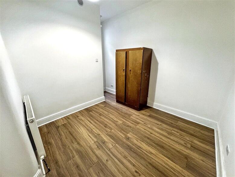 House in London - View 4