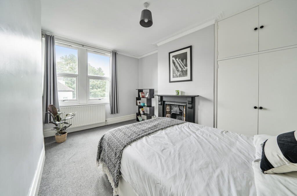Apartment in Leeds, Harehills Corner, Harehills - View 3