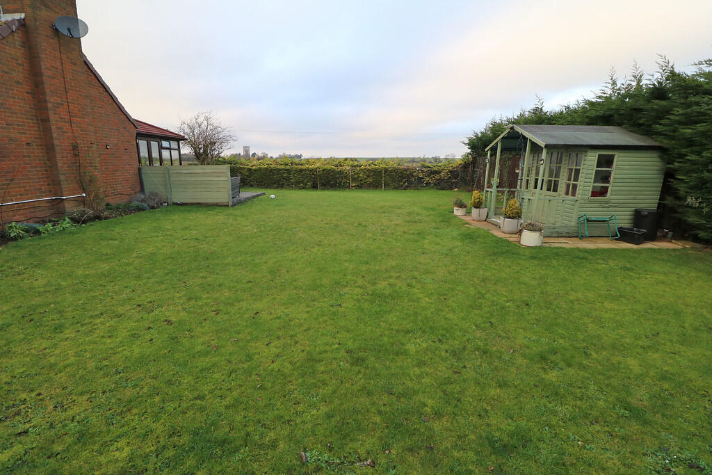 Castle Drive, Epworth photo 4