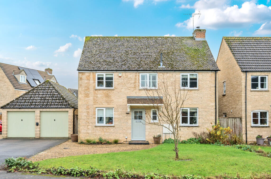 Main image of property: Perrinsfield, Lechlade, Gloucestershire, GL7