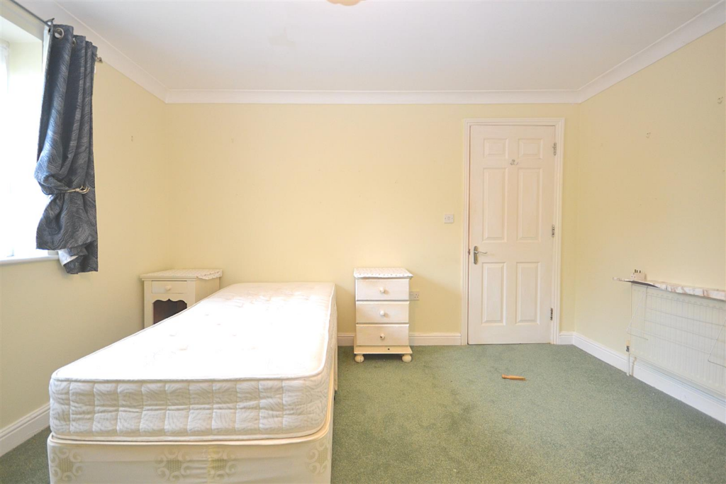 Apartment in Dorchester - More