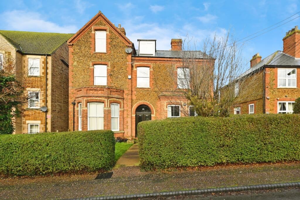 Main image of property: Avenue Road, Hunstanton