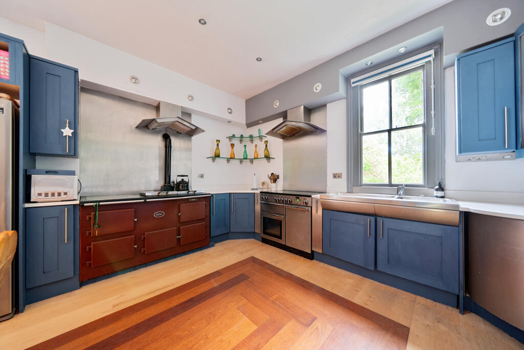 House in Shrewsbury, Oswestry - View 4