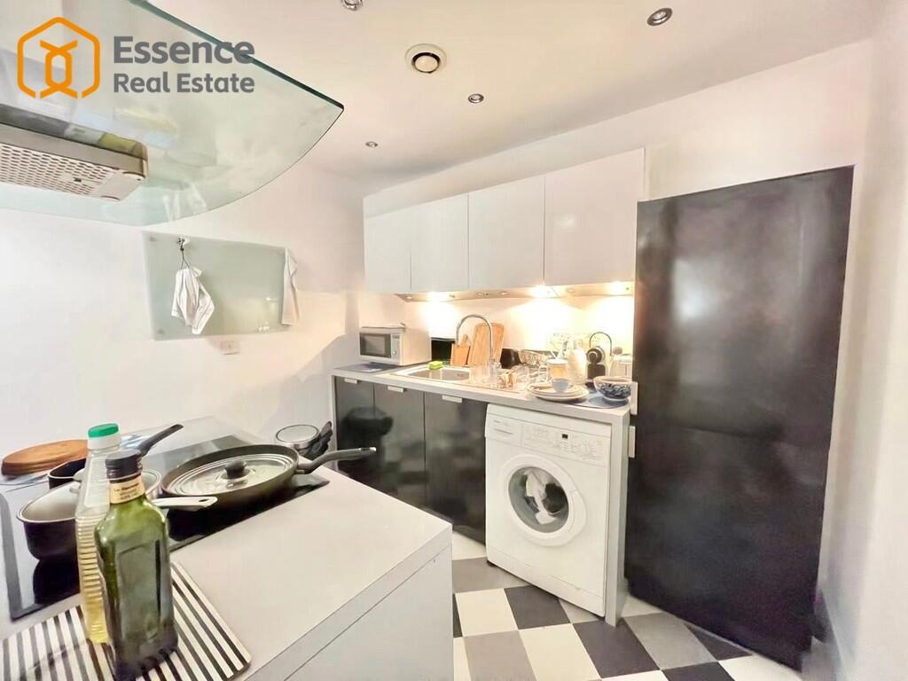 Apartment in Birmingham, West Midlands - View 4