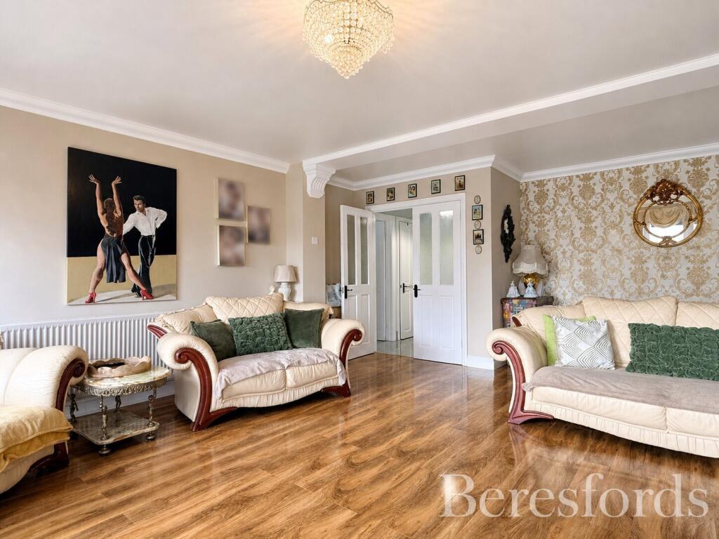 House in Romford - View 5