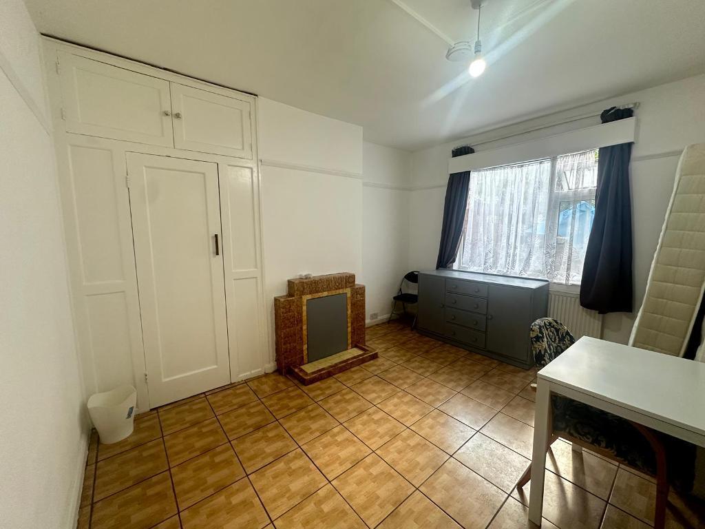Main image of property: Hoylake Road, East Acton, London, W3 7NP