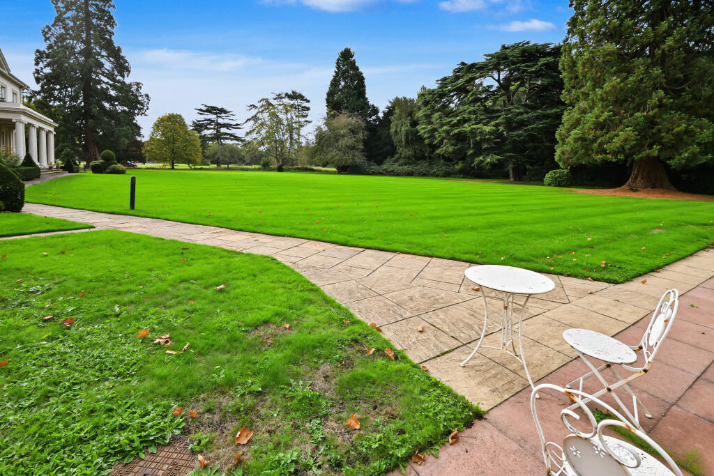 Apartment in Wolverhampton - View 2