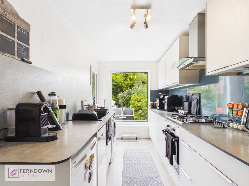 Ilkley Grove, Fordbridge, Birmingham, West Midlands, B37 photo 2