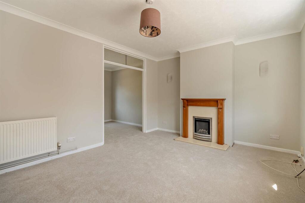 House in Nottingham, Inham Nook, Chilwell - View 4