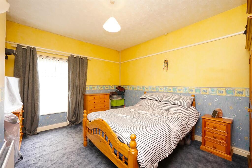 House in Barrow-in-Furness, Salthouse, Barrow - More