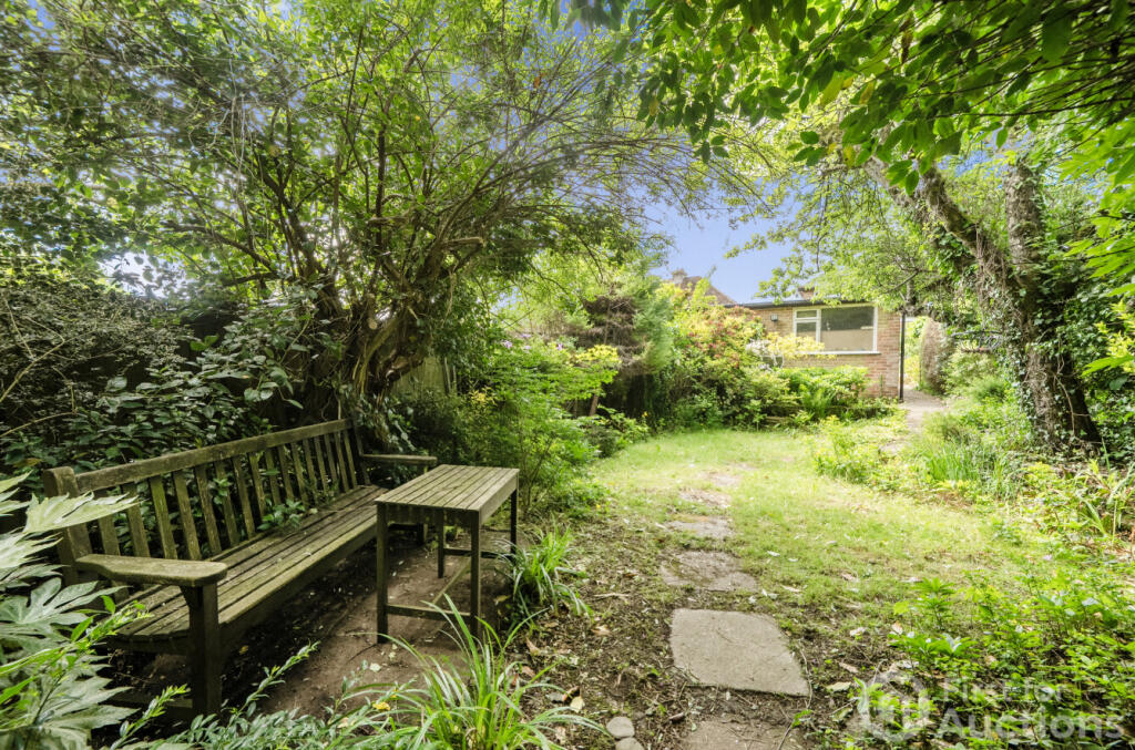 House in Hemel Hempstead, Hazlemere - View 3