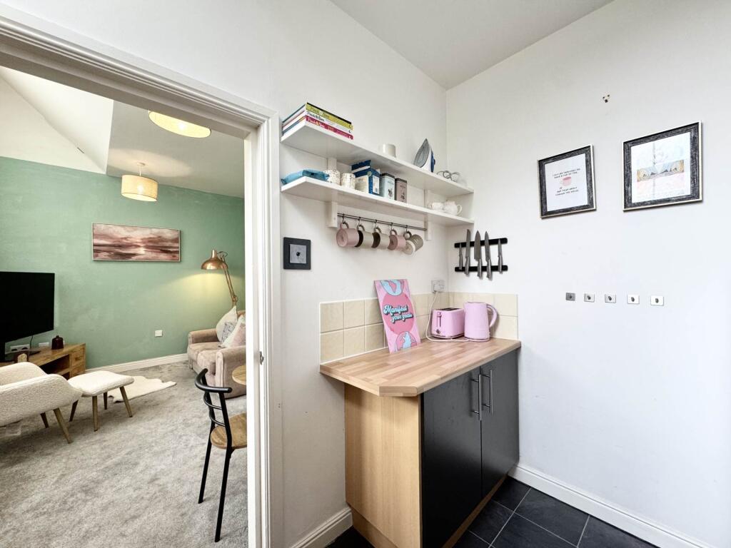 Apartment in Warrington - View 4